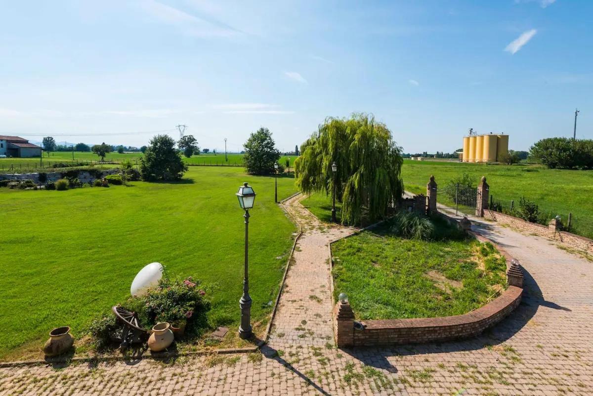 Parma Country Room Montechiarugolo Luaran gambar
